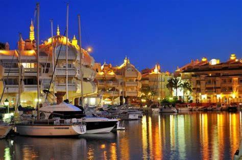 Puerto Marina Palace بينالماذينا المظهر الخارجي الصورة